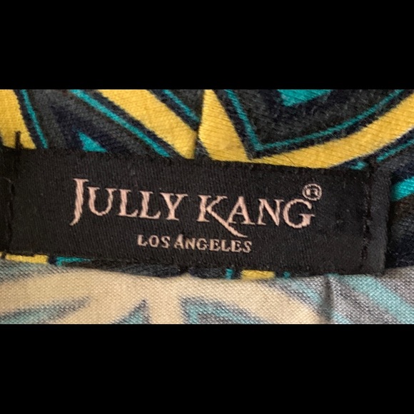 Jully Kang Top - Picture 3 of 5